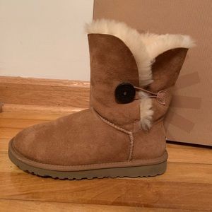 UGG Bailey Button Boots Chestnut